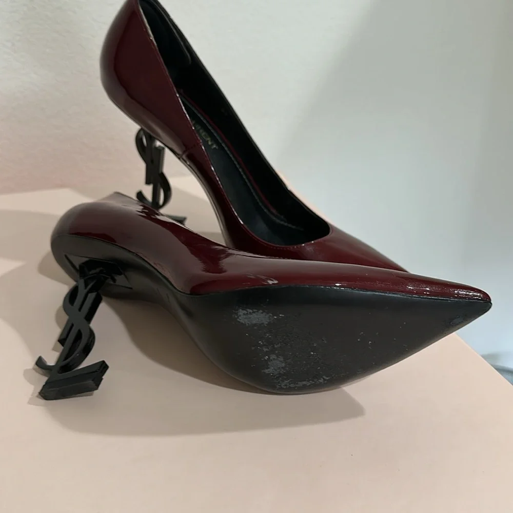 SAINT LAURENT OPYUM PUMPS IN PATENT LEATHER IN BURGUNDY - Picture 4 of 7
